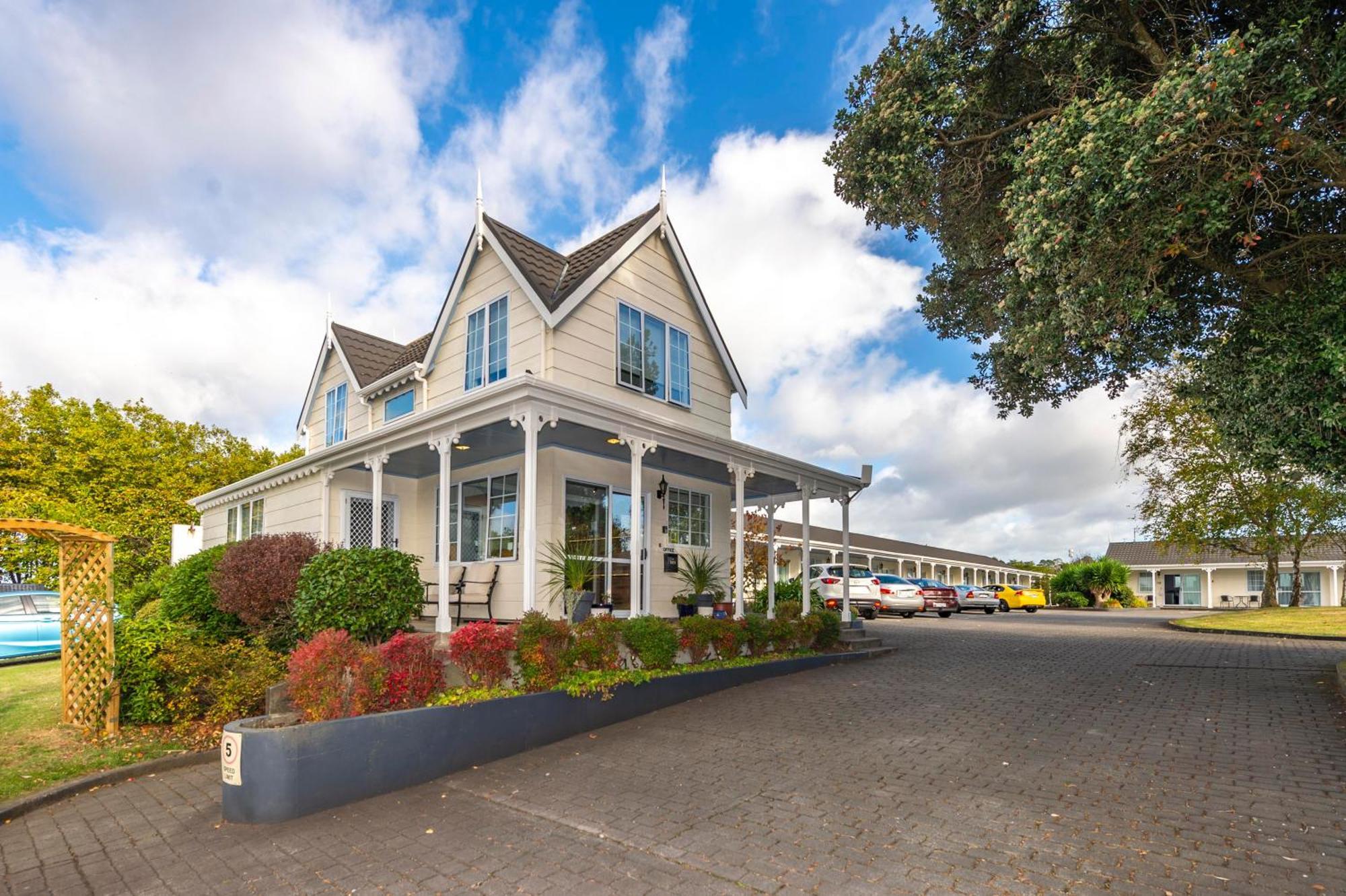 Kings Court Motel Whanganui Exterior photo